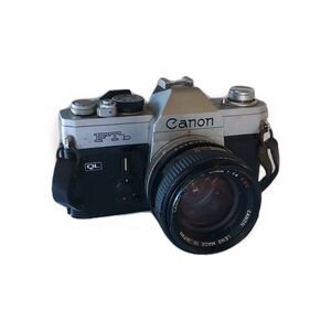 Canon FTb QL 35mm Film Camera w/ Canon FD 1:1.4 50mm Lens